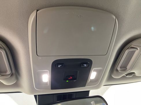 Used 2025 Toyota Camry LE image 8