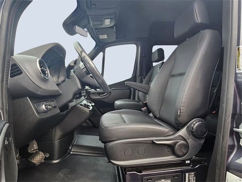 New 2025 Mercedes-Benz Sprinter 2500 image 7