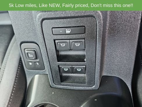 Used 2023 Ford Bronco Black Diamond AWD/4WD image 30