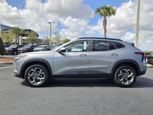 New 2026 Chevrolet Trax LT w/ Driver Confidence Package image 3