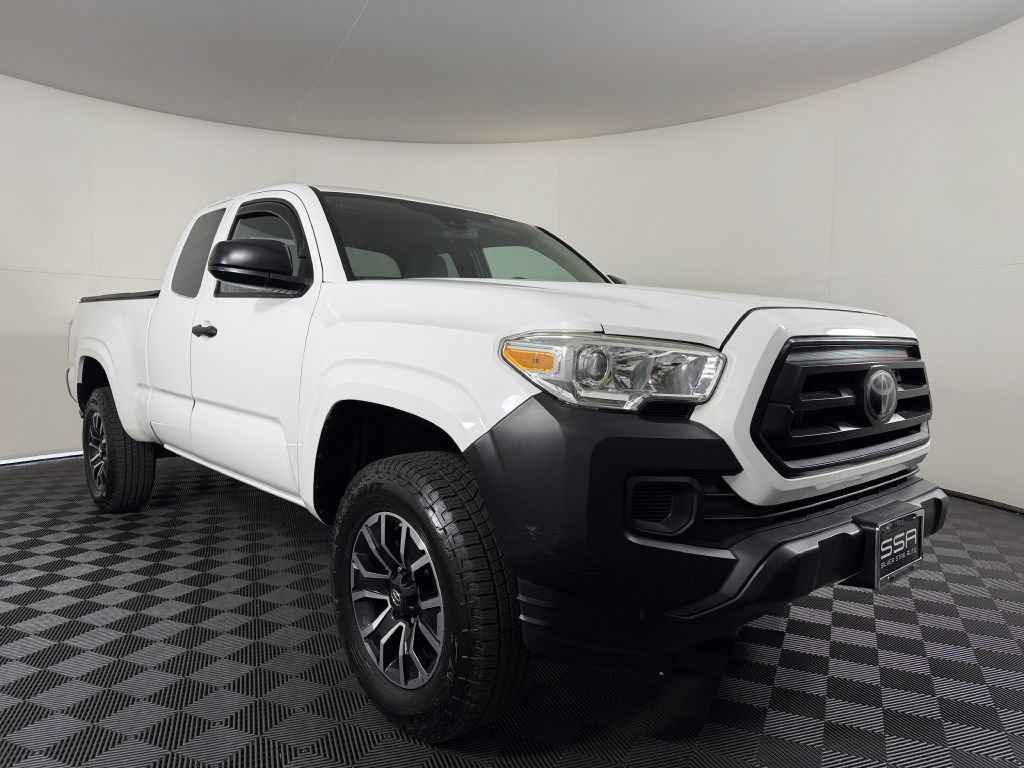 Used 2020 Toyota Tacoma SR RWD image 3