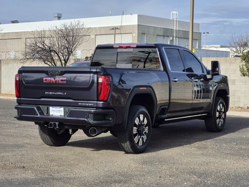 Used 2026 GMC Sierra 2500 Denali w/ Denali Reserve Package image 7