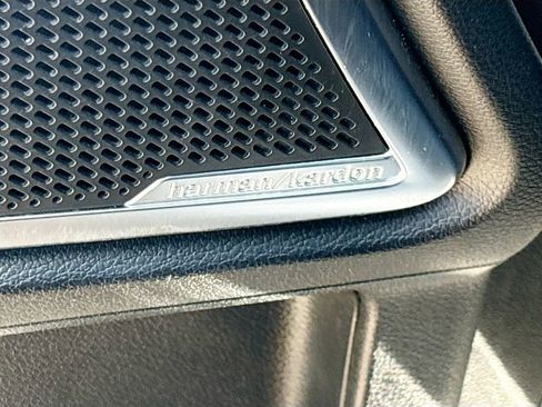 Used 2023 Kia Telluride SX image 19