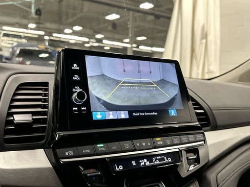 Used 2025 Honda Odyssey EX-L image 23