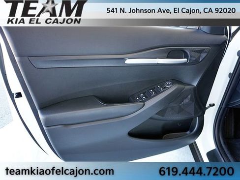 New 2026 Kia Seltos LX FWD image 25