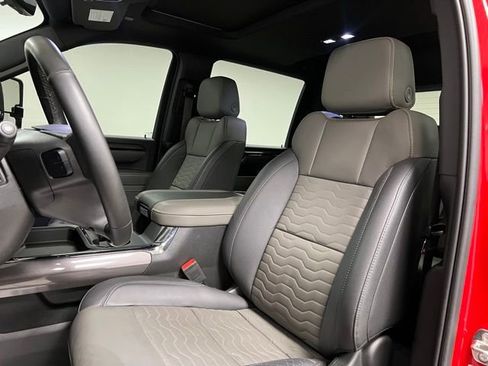 Used 2024 Chevrolet Silverado 2500 ZR2 w/ Technology Package AWD/4WD image 20