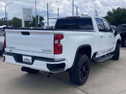 Used 2020 Chevrolet Silverado 2500 High Country w/ Technology Package AWD/4WD image 42