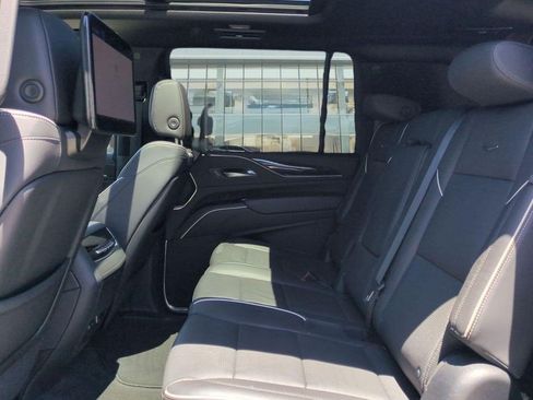 Certified 2023 Cadillac Escalade ESV Sport w/ Touring Package AWD/4WD image 27