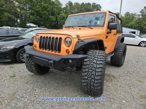 Used 2013 Jeep Wrangler Sport w/ Connectivity Group AWD/4WD image 2