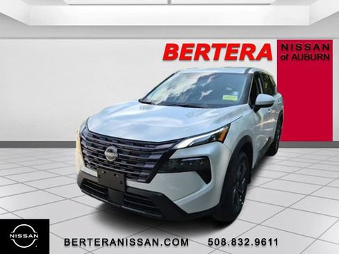 New 2026 Nissan Rogue SV w/ Cold Weather Package AWD/4WD image 5