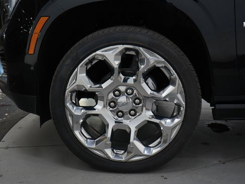 Used 2025 GMC Yukon XL Denali w/ Denali Reserve Package AWD/4WD image 30