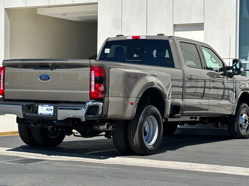 New 2026 Ford F350 XLT w/ XLT Premium Package AWD/4WD image 3