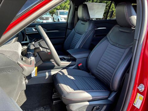 New 2026 Ford Explorer ST-Line image 9