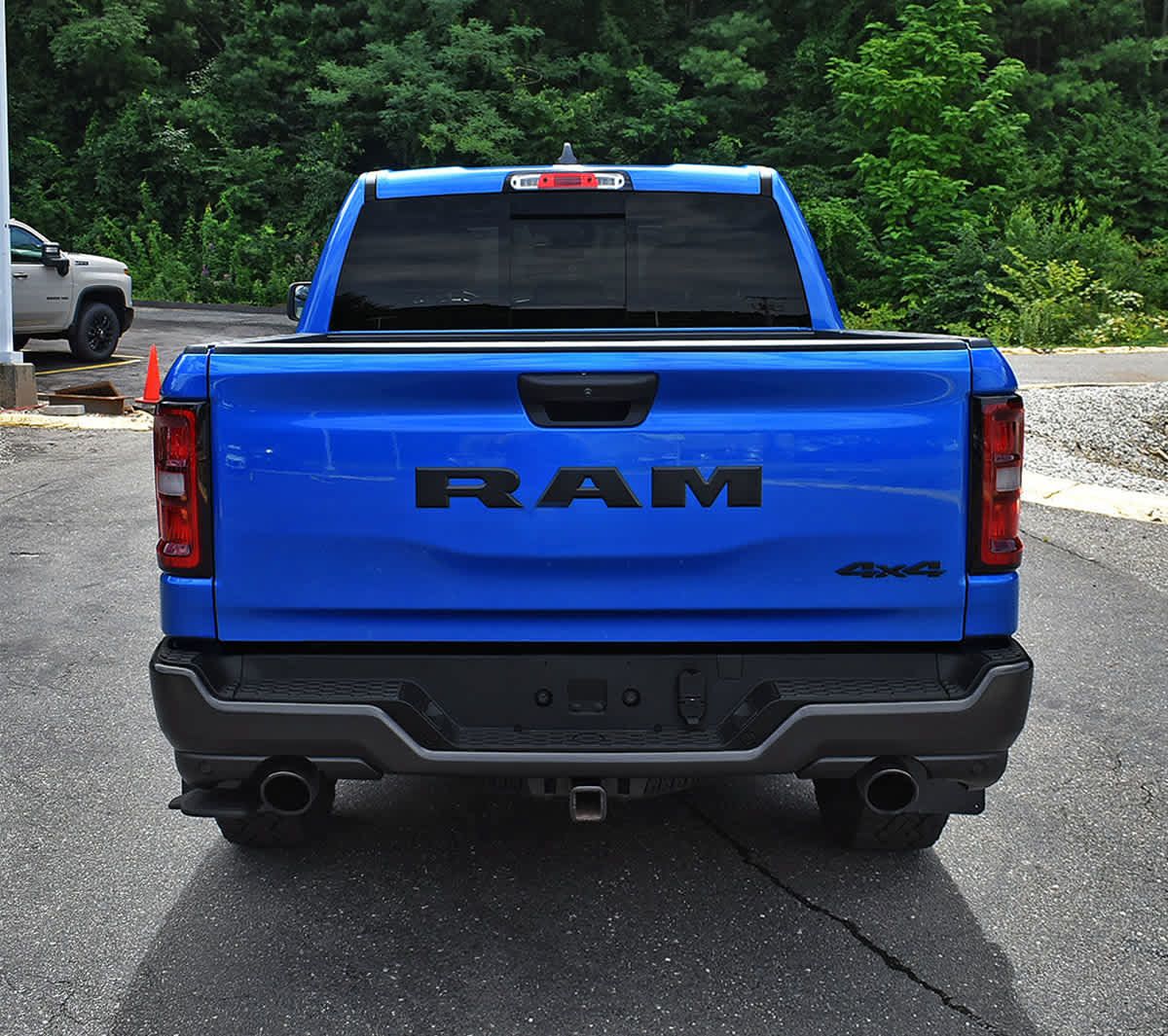 Used 2025 RAM 1500 Warlock AWD/4WD image 7