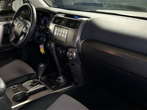 Used 2018 Toyota 4Runner SR5 image 10