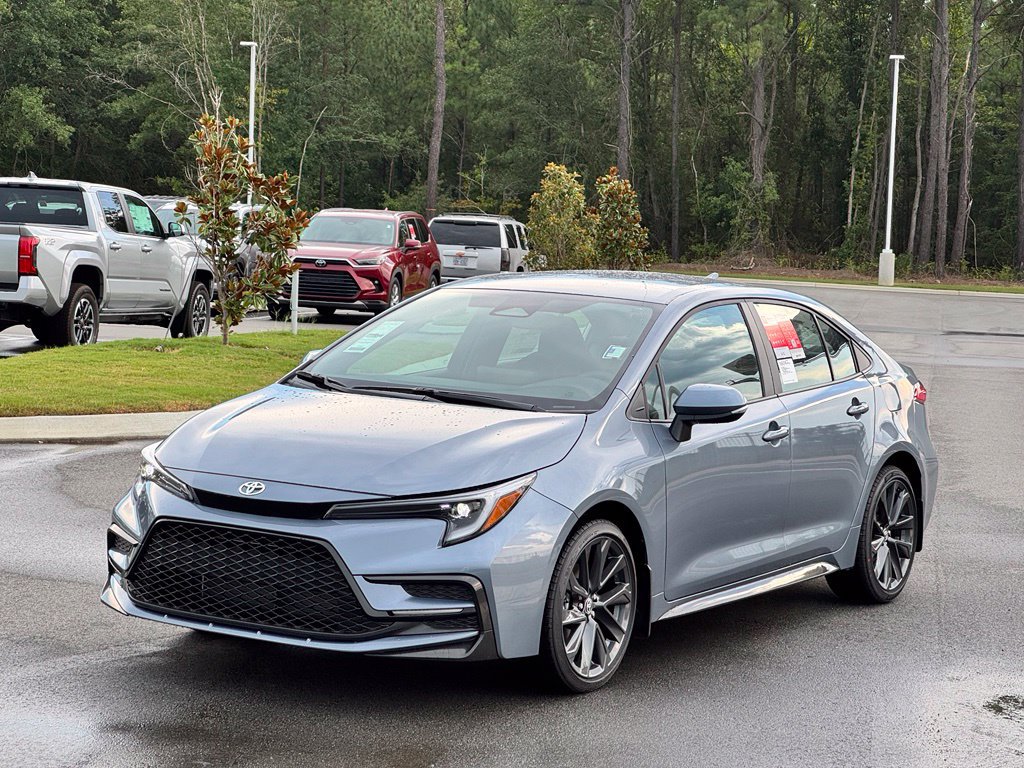 New 2026 Toyota Corolla SE FWD image 2
