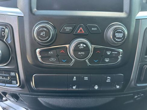 Used 2021 RAM 1500 Classic Warlock AWD/4WD image 40