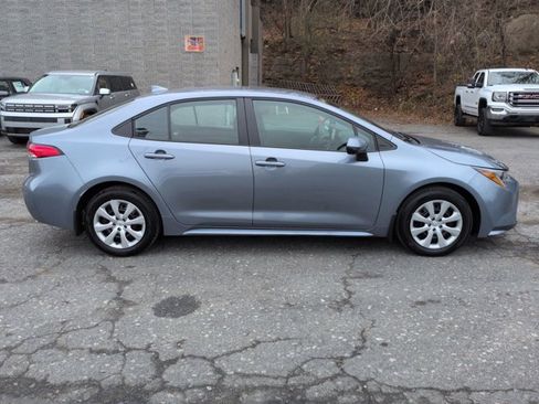 Certified 2023 Toyota Corolla LE image 2