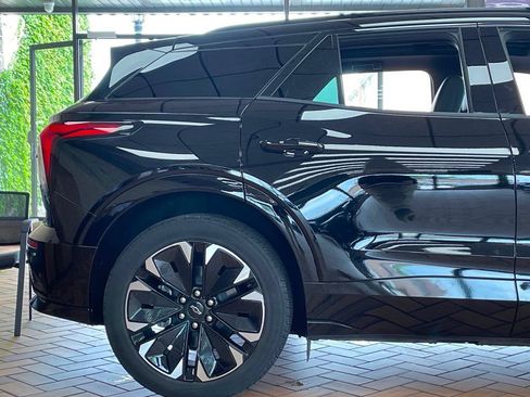 Used 2024 Chevrolet Blazer EV RS RWD image 8