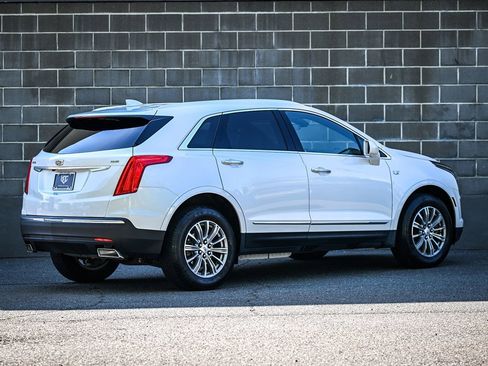 Used 2019 Cadillac XT5 Luxury FWD image 3