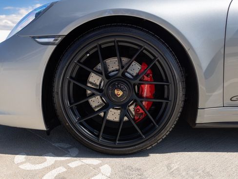 Used 2018 Porsche 911 GT3 RS image 13
