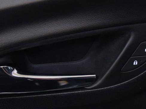 Used 2020 Chevrolet Equinox LS w/ LS Convenience Package AWD/4WD image 18
