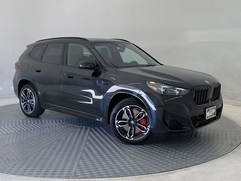 Used 2025 BMW X1 xDrive28i w/ M Sport Package AWD/4WD image 6