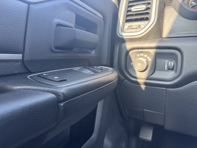 Used 2024 RAM 2500 Tradesman w/ Chrome Appearance Group AWD/4WD image 24
