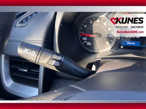 Used 2024 GMC Terrain SLE image 18