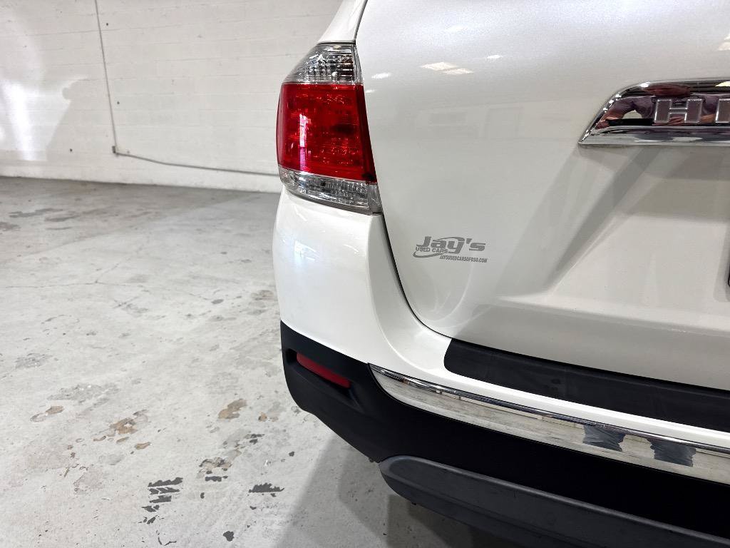 Used 2013 Toyota Highlander Limited AWD/4WD image 66