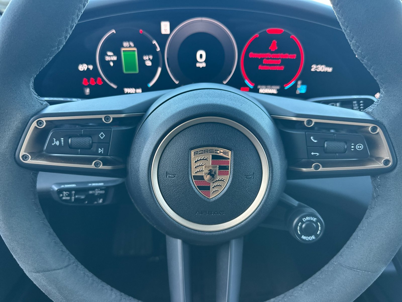 Certified 2025 Porsche Taycan 4S AWD/4WD image 16