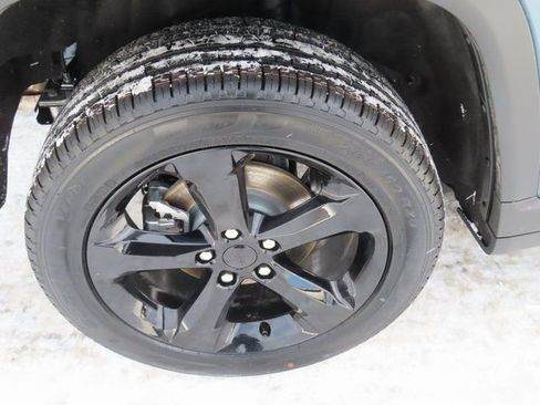 New 2026 Jeep Grand Cherokee Limited w/ Limited Altitude Package image 15