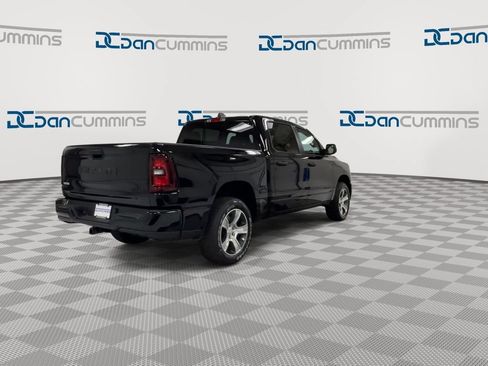 New 2026 RAM 1500 Express AWD/4WD image 8