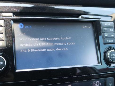 Used 2017 Nissan Rogue SL FWD image 15