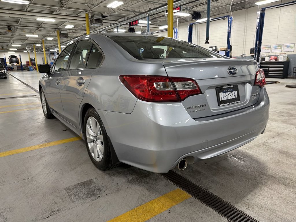 Used 2017 Subaru Legacy 2.5i Premium w/ Moonroof Package AWD/4WD image 6