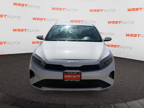 Used 2023 Kia Forte LXS FWD image 9