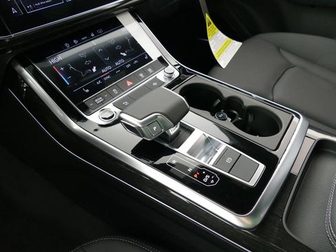 Used 2026 Audi Q7 2.0T Premium AWD/4WD image 17