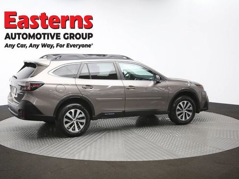 Used 2022 Subaru Outback Premium image 41