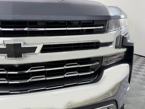 Used 2020 Chevrolet Silverado 1500 LTZ AWD/4WD image 4