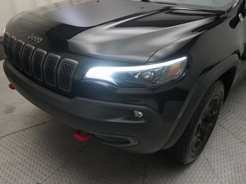 Used 2019 Jeep Cherokee Trailhawk w/ Comfort/Convenience Group image 22