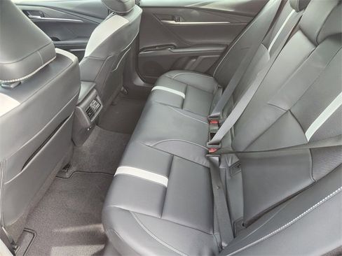 New 2026 Toyota Camry SE image 18
