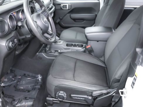 Used 2023 Jeep Wrangler Sport AWD/4WD image 6