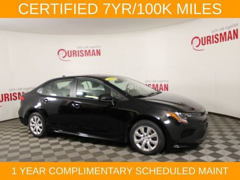 Used 2025 Toyota Corolla LE FWD image 11