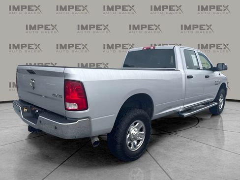 Used 2018 RAM 2500 Tradesman w/ Chrome Appearance Group AWD/4WD image 4
