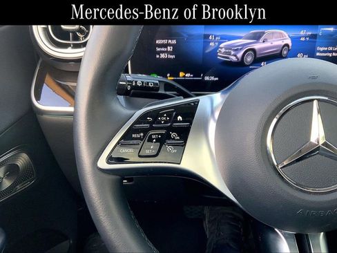 Certified 2025 Mercedes-Benz GLC 350e 4MATIC image 23