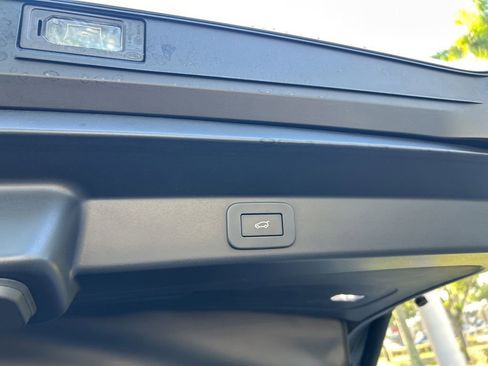 Used 2024 Land Rover Range Rover Sport Dynamic SE AWD/4WD image 45