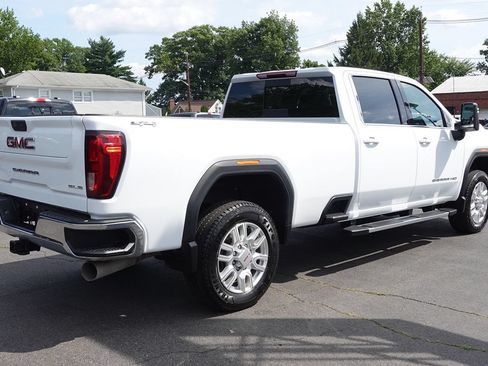 Used 2024 GMC Sierra 2500 SLE w/ SLE Value Package AWD/4WD image 3