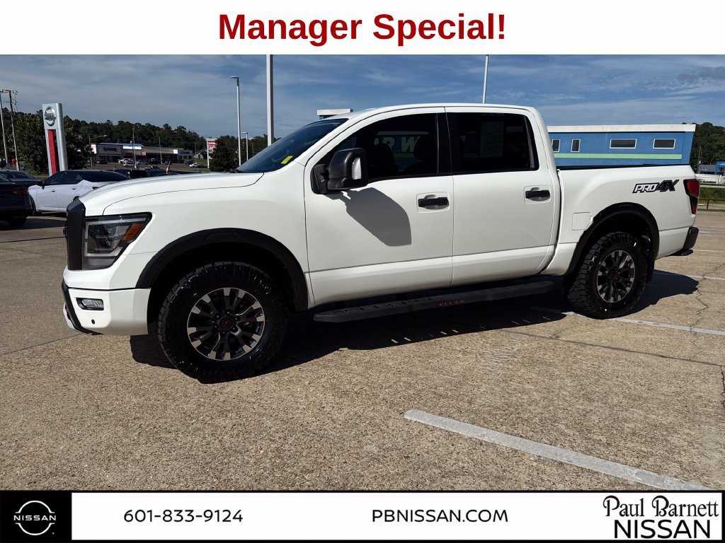 Used 2023 Nissan Titan PRO-4X w/ Pro-4x Convenience Package AWD/4WD image 2