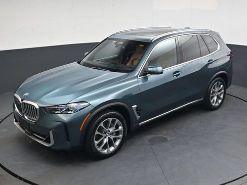 Used 2024 BMW X5 xDrive40i w/ Premium Package AWD/4WD image 30
