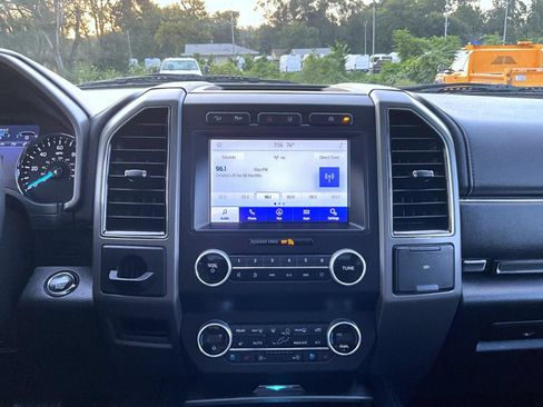 Used 2021 Ford Expedition Max XLT AWD/4WD image 14